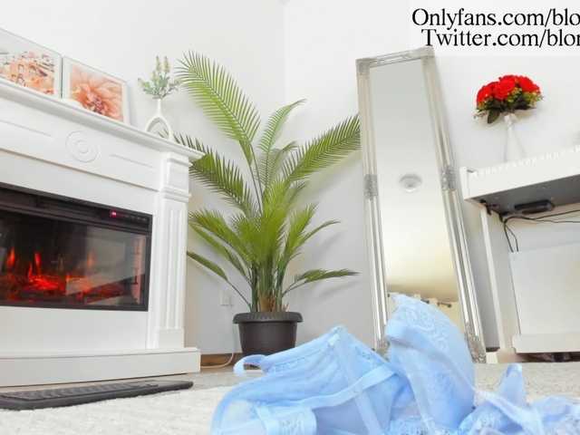 Captures d'écran de diffusion -Anna-Angel-