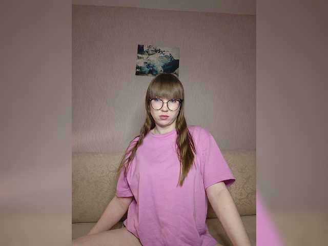 Photos LilyCandy Welcome to my room. My name is Julia. Don't forget to put love and subscribe *In addition to privates, I go to a group (60tknmin). The strongest vibration is 222tkn