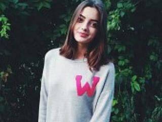 Chat vidéo érotique 0girl0