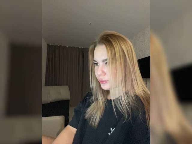 Captures d'écran de diffusion blonde_in_top