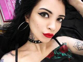 Chat vidéo érotique AdaAmor