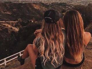 Chat vidéo érotique adahlia-angel