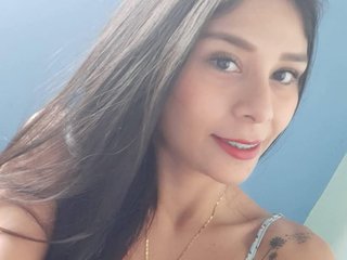 Chat vidéo érotique Adela-mml