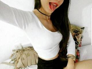 Chat vidéo érotique adeliinecrye