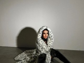 Chat vidéo érotique Adelina111