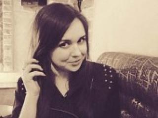 Chat vidéo érotique adelinna