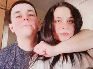 Chat vidéo érotique AdelyaVlad