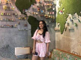 Chat vidéo érotique adharawalker