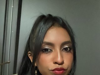 Chat vidéo érotique Adrianagrandeee