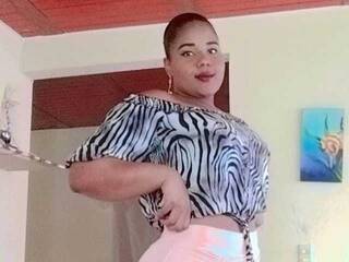 Chat vidéo érotique AdrianaGuz