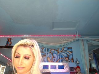 Chat vidéo érotique adrianna_fox