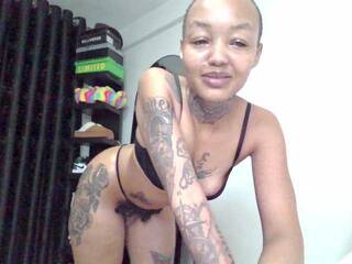 Chat vidéo érotique Africana-jojo