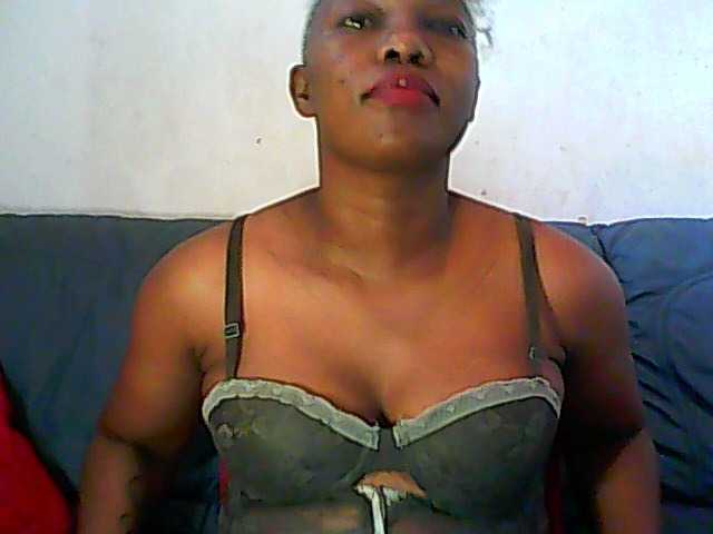 Captures d'écran de diffusion AfriGoddess