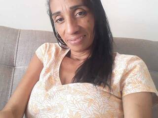 Chat vidéo érotique Agatanova1