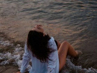 Chat vidéo érotique Agnes7700