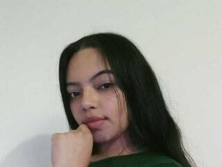 Chat vidéo érotique Ahina-1