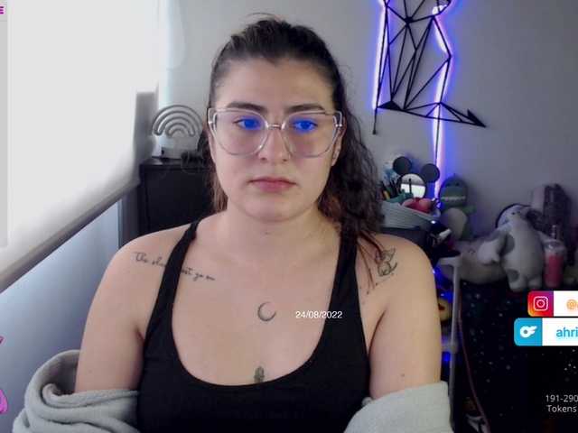 Captures d'écran de diffusion ahrianabluff