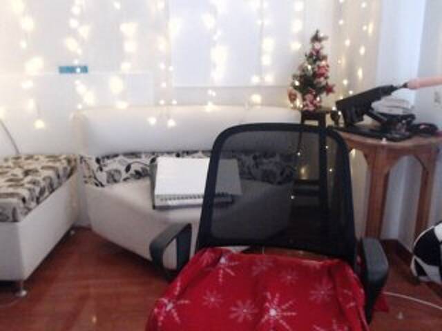 Captures d'écran de diffusion AhriBluff