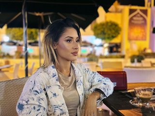 Chat vidéo érotique AileenKiss