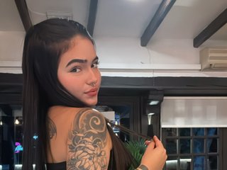 Chat vidéo érotique AlanaFord