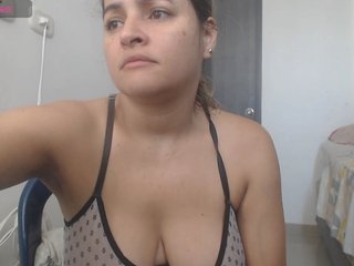Chat vidéo érotique ADHARA_