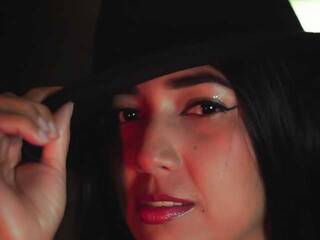 Chat vidéo érotique alexxbeell