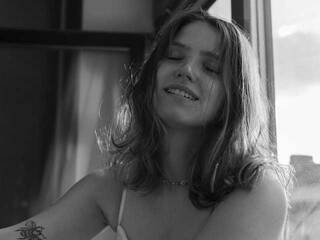 Chat vidéo érotique AliceKittie