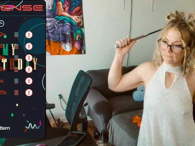 Photos Aliceliddell7 ITS MY BIRTHDAY TODAY! #lovense #squirt #bigass #young #cum#milf #blonde #small tits #young #naughty #lush #feet #smoke #glasses
