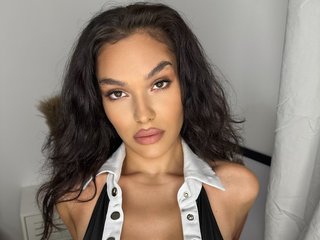 Chat vidéo érotique AliceMontrose