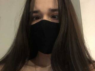 Chat vidéo érotique alicelalise