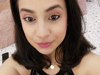 Chat vidéo érotique AliciaAllan