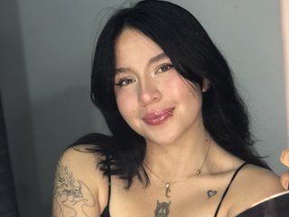 Chat vidéo érotique Aliciia23