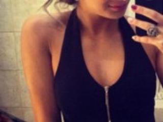 Chat vidéo érotique aliiina