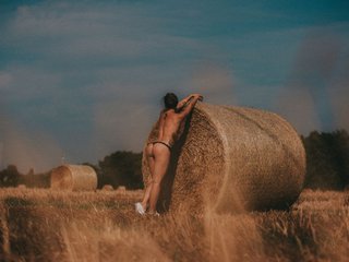 Chat vidéo érotique Alikie