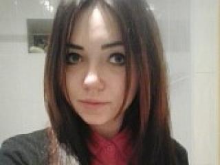 Chat vidéo érotique alina824