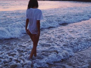 Chat vidéo érotique Alinaa888