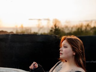 Chat vidéo érotique AlinaAdams