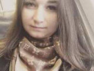 Chat vidéo érotique alinamelisa