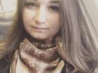 Chat vidéo érotique alinamelisa