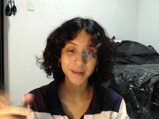 Chat vidéo érotique AlinaWoolf