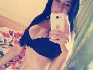 Chat vidéo érotique alincka13