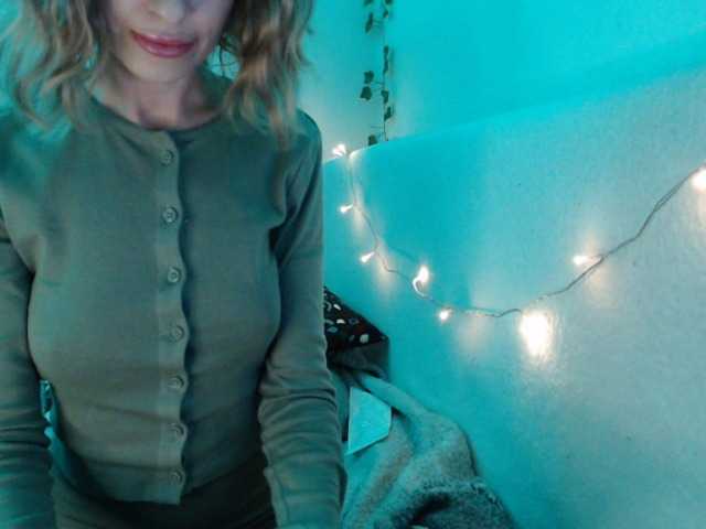 Photos Alisa-Nora hi im Alisa * favorite vib 25 50 88 181* when i feeel good -you will see me naked and squirt* want me 69*show face 77* snap 888*