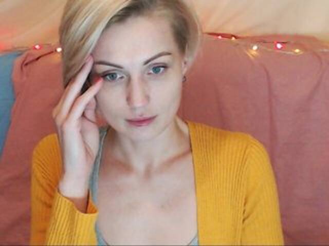 Captures d'écran de diffusion AlishaTop