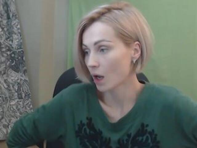 Captures d'écran de diffusion AlishaTop