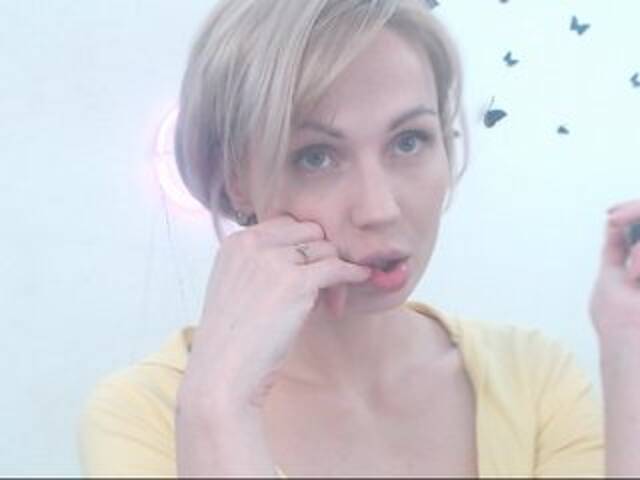 Captures d'écran de diffusion AlishaTop