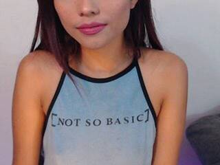 Chat vidéo érotique AlizeeDreams