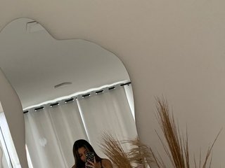 Chat vidéo érotique Allisonowens