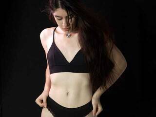 Chat vidéo érotique ally18