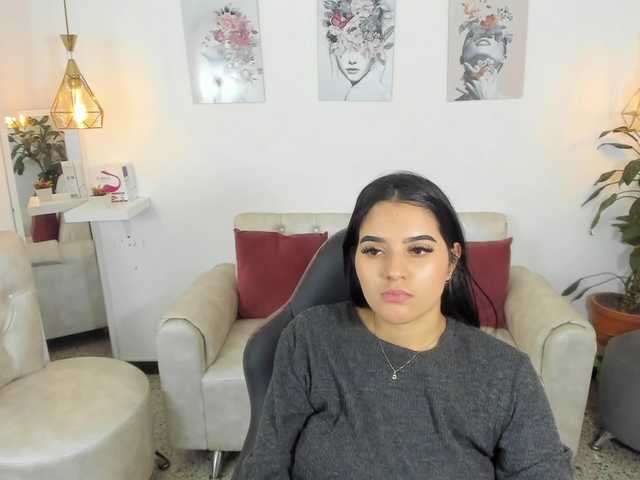 Photos alondra-saenz Hi guys, I'm new here, follow me and make me cum with your tips!!♥♥♥ toys!800tkns