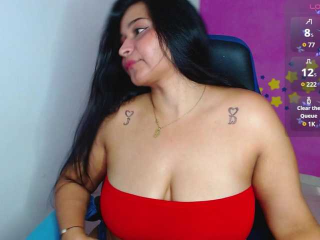 Photos Alyson- #latina #bbw #natural #squirt #curvy #young #big tits #big ass